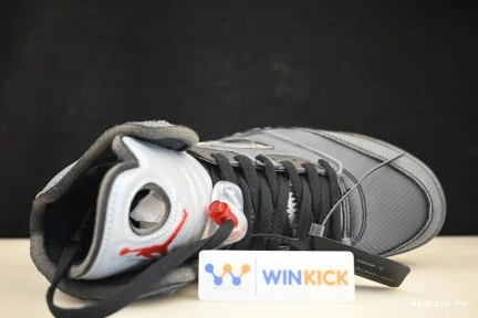 - RED FIRE MUSLIN BLACK 5 OF AIR JORDAN SP 0722